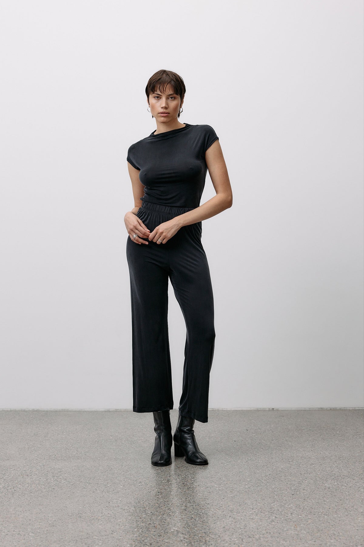 Cupro Cap Sleeve - graphite