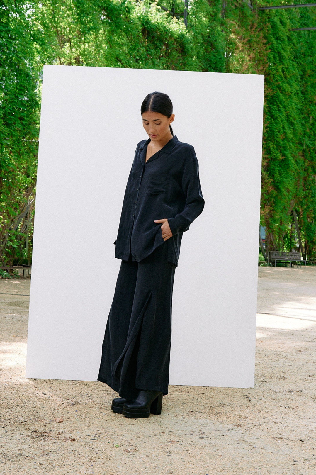 Woven Cupro Leisure Pants - graphite