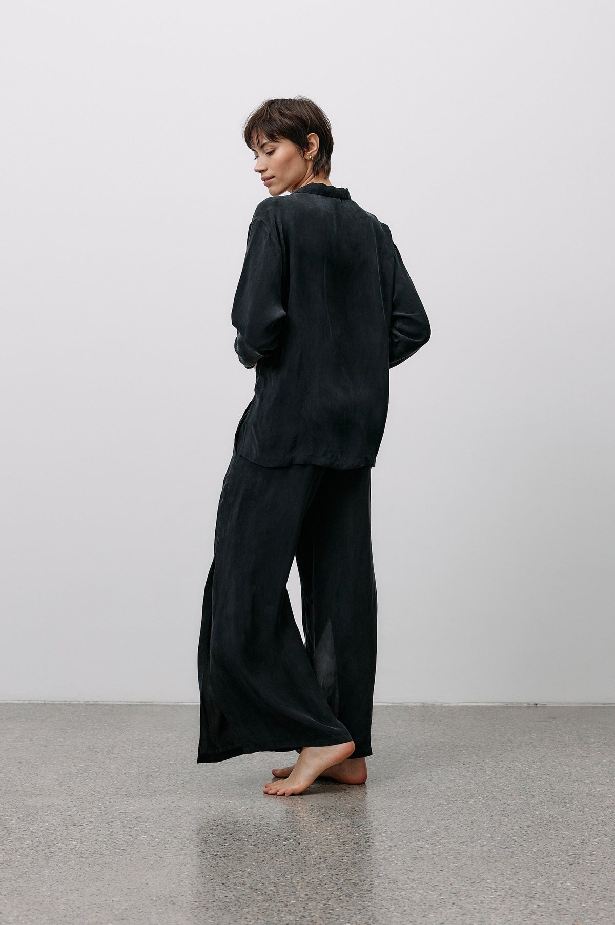 Woven Cupro Leisure Pants - graphite