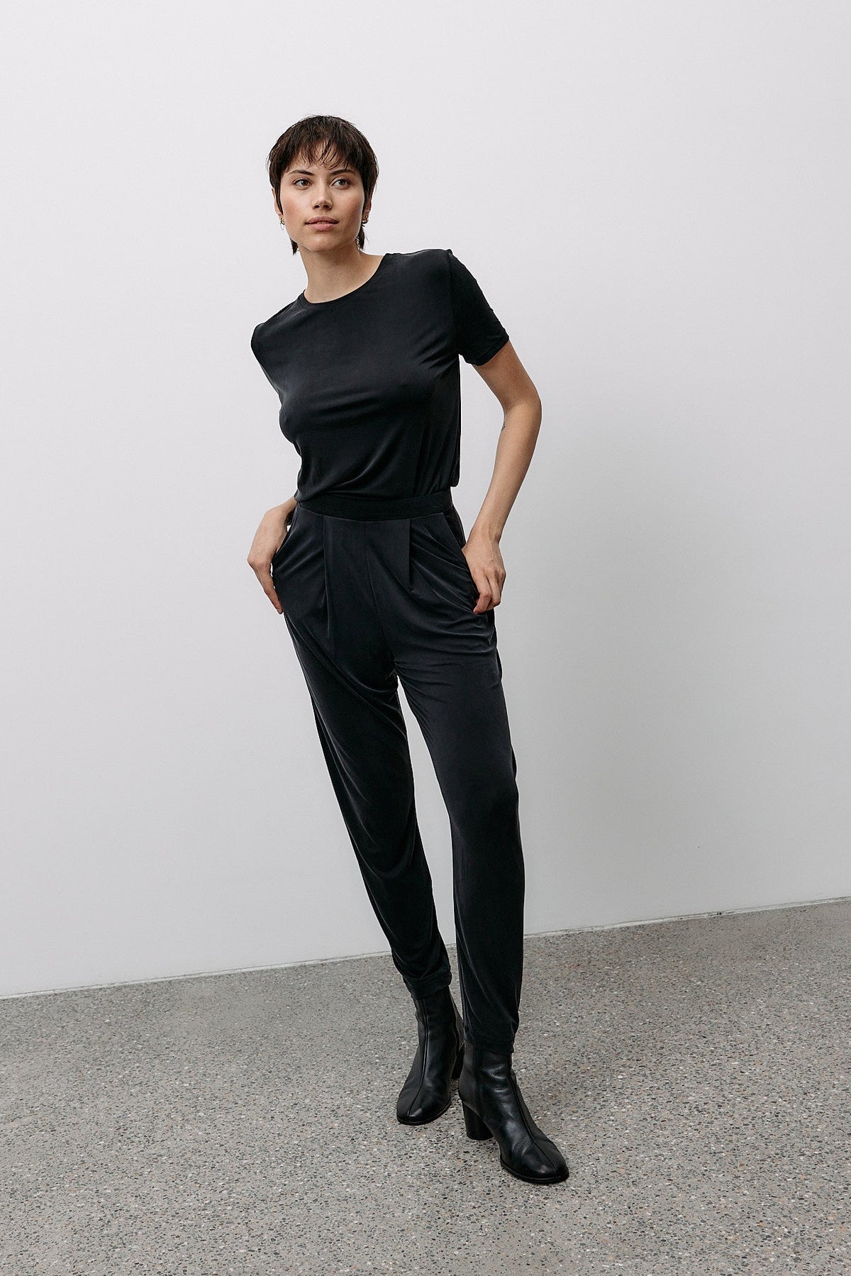 Cupro Short Sleeve - graphite
