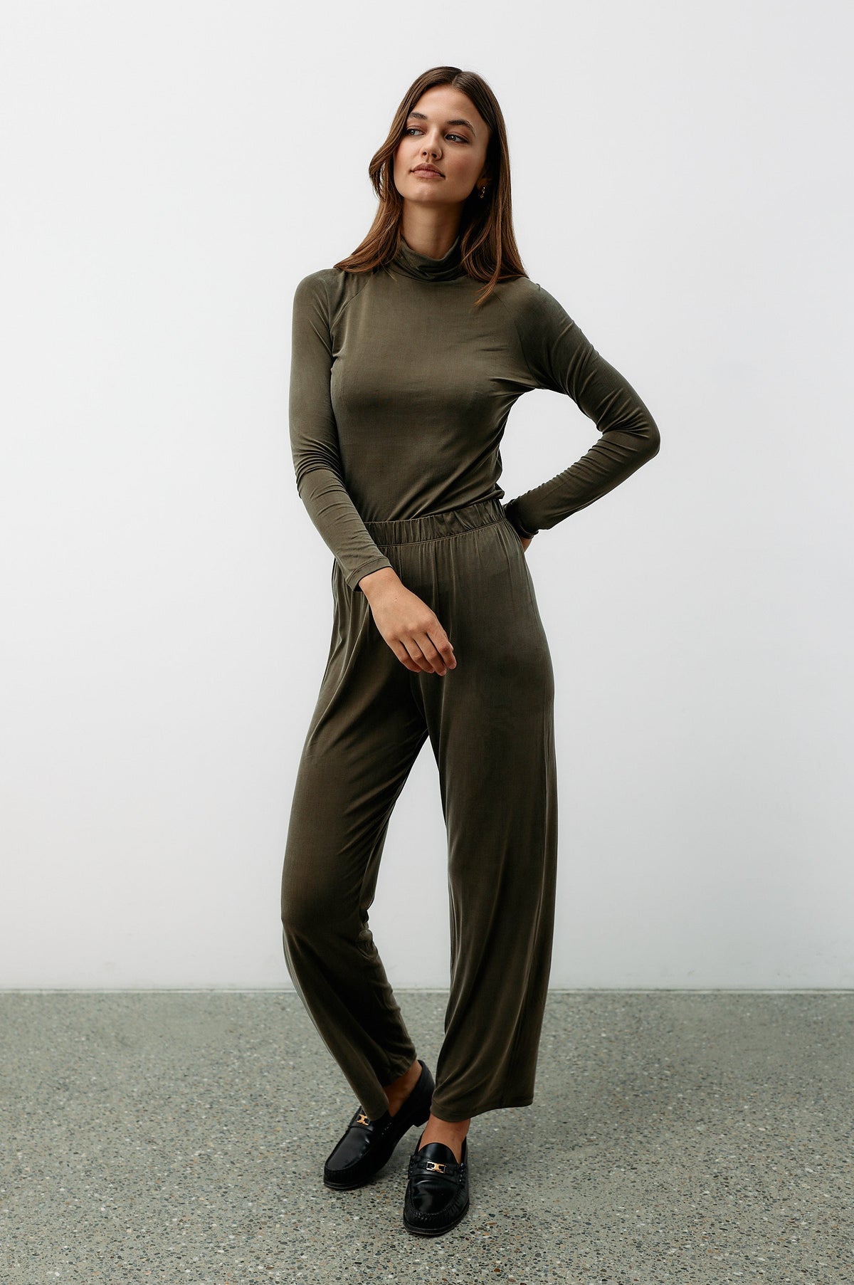 Cupro Tube Neck - dusty olive