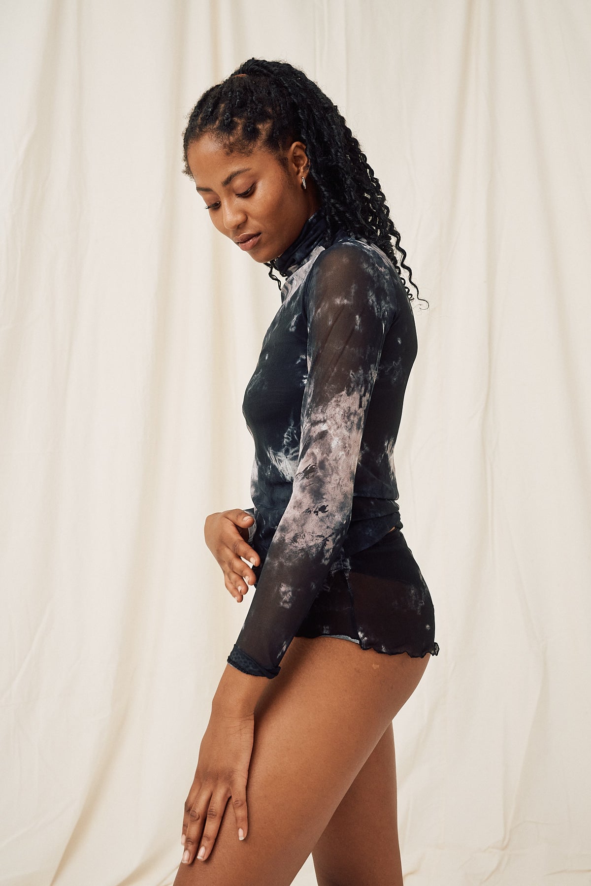 Sheer Shorty - antra print